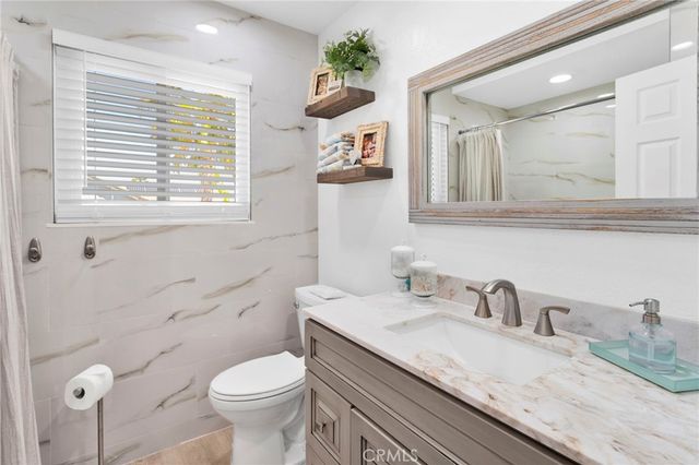 13380 Hidden Valley Rd, Victorville, CA 92395