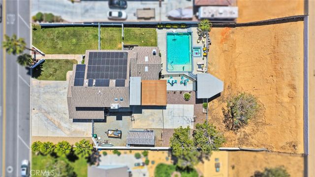 13380 Hidden Valley Rd, Victorville, CA 92395