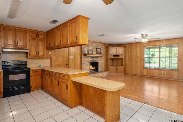 741 VZ County Road 4134, Canton, TX 75103