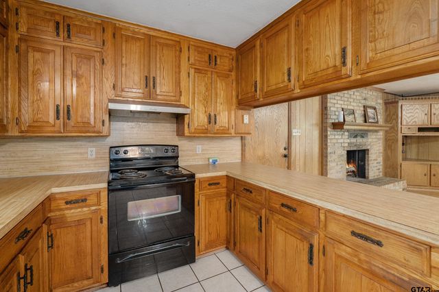 741 VZ County Road 4134, Canton, TX 75103