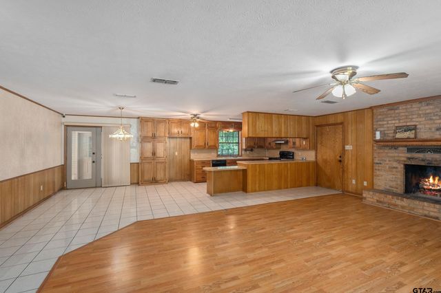 741 VZ County Road 4134, Canton, TX 75103