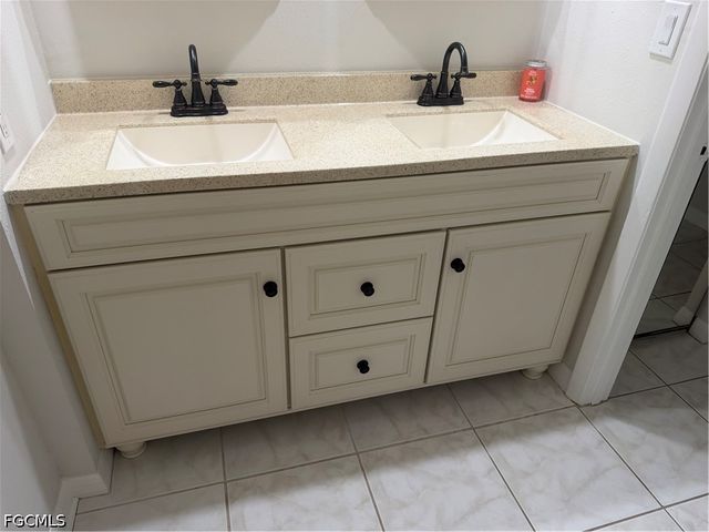 5606 Malt DR 2, Fort Myers, FL 33907