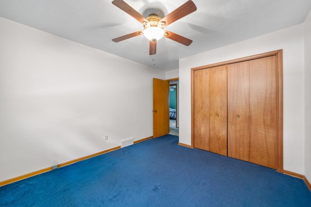 7712 Delaware Place, Merrillville, IN 46410