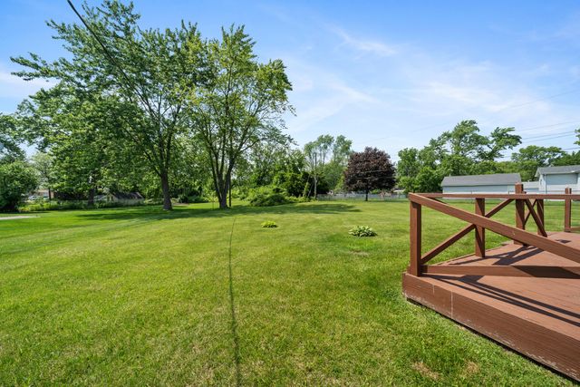 7712 Delaware Place, Merrillville, IN 46410