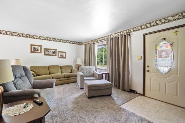 7712 Delaware Place, Merrillville, IN 46410