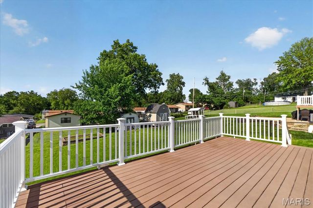 11141 Pine Forest Drive, St Louis, MO 63126