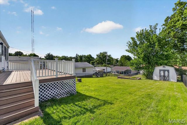 11141 Pine Forest Drive, St Louis, MO 63126