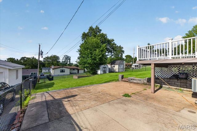 11141 Pine Forest Drive, St Louis, MO 63126