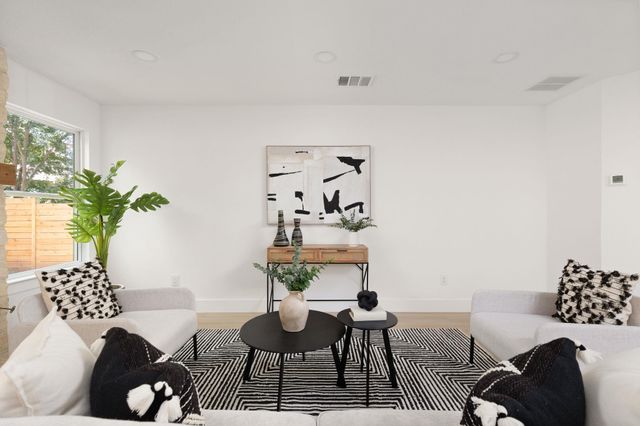 8708 Cretys CV, Austin, TX 78745
