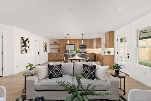 8708 Cretys CV, Austin, TX 78745
