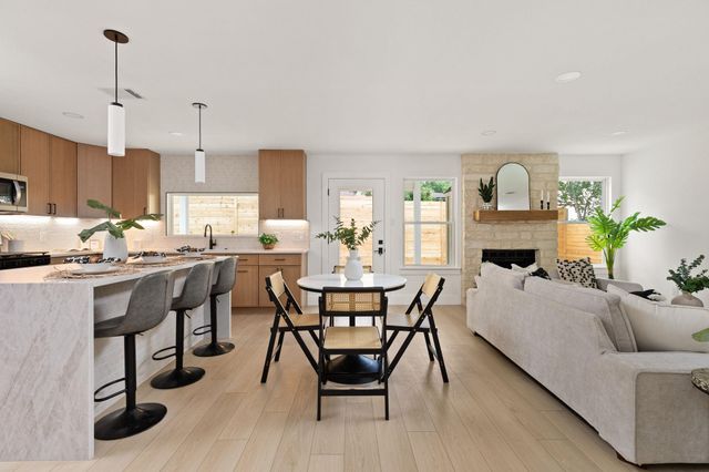 8708 Cretys CV, Austin, TX 78745