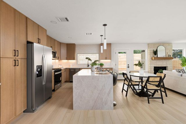 8708 Cretys CV, Austin, TX 78745