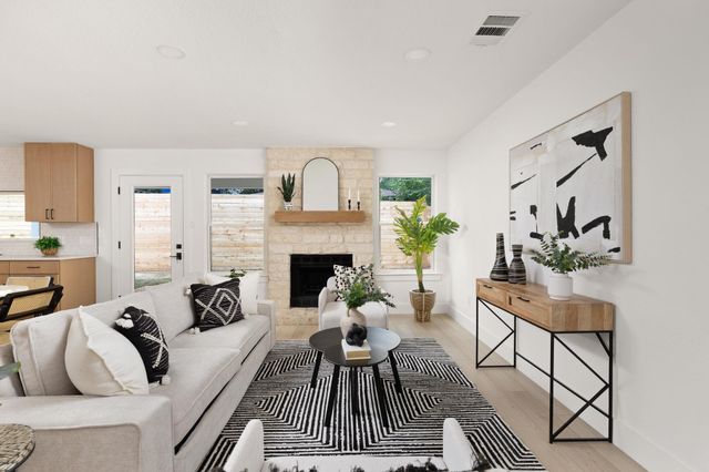 8708 Cretys CV, Austin, TX 78745