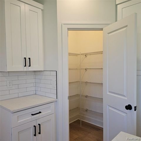 24019 Tullymore Drive, Macomb Township, MI 48042