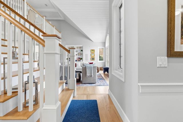 34 Farm Valley Road, Osterville, MA 02655