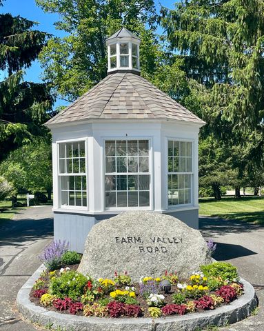 34 Farm Valley Road, Osterville, MA 02655