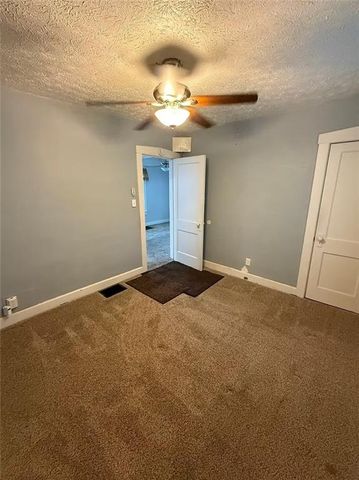 1219 E 24 Avenue, North Kansas City, MO 64116