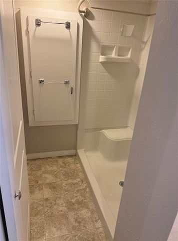 1219 E 24 Avenue, North Kansas City, MO 64116
