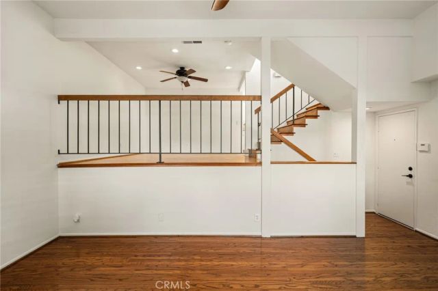 2000 W Palmyra 10, Orange, CA 92868