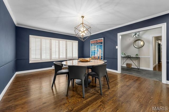 15 Glen Creek Lane, Ladue, MO 63124