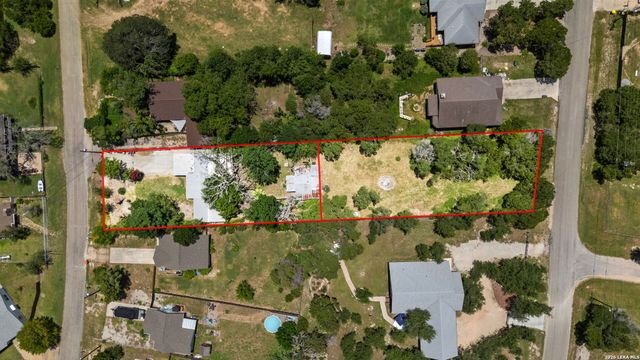 2099 BLUERIDGE DR, Canyon Lake, TX 78133