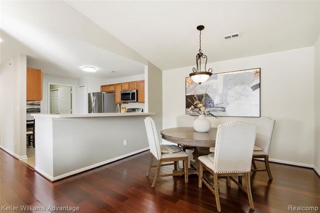 29639 Nottingham Circle, Livonia, MI 48152