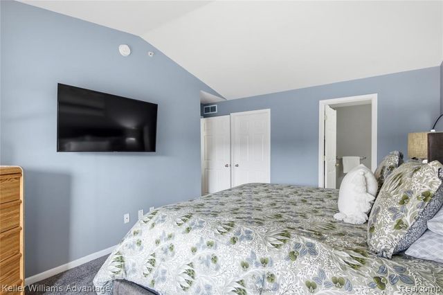 29639 Nottingham Circle, Livonia, MI 48152