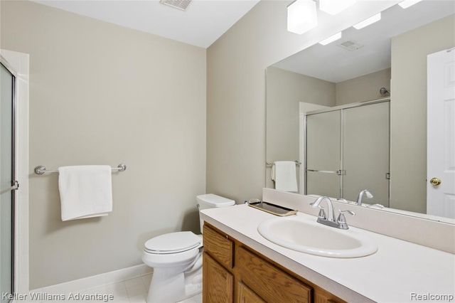 29639 Nottingham Circle, Livonia, MI 48152