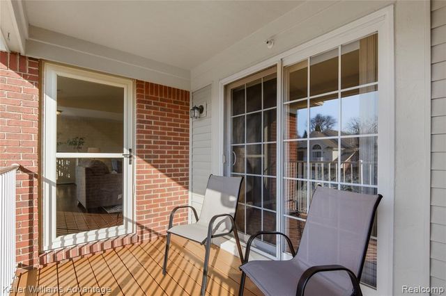 29639 Nottingham Circle, Livonia, MI 48152