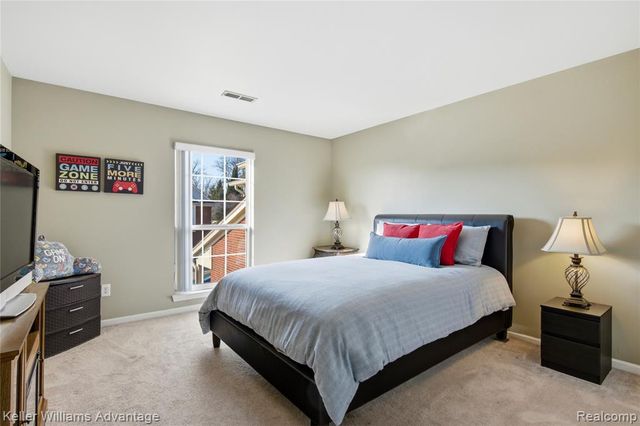 29639 Nottingham Circle, Livonia, MI 48152