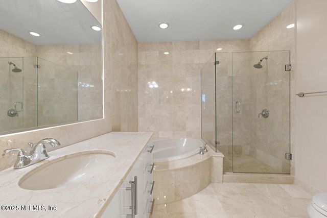 1431 RIVERPLACE Boulevard 2307, Jacksonville, FL 32207