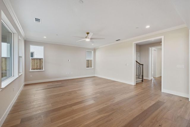 727 E Chelsea St, Lodi, CA 95242