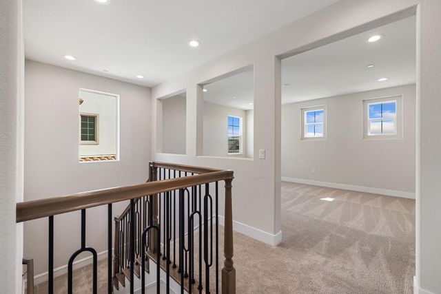727 E Chelsea St, Lodi, CA 95242