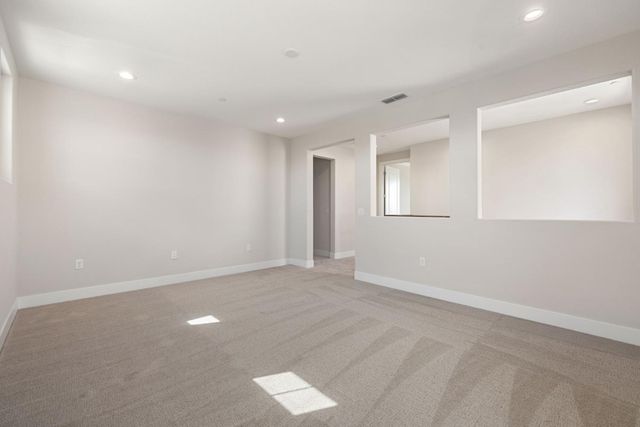 727 E Chelsea St, Lodi, CA 95242
