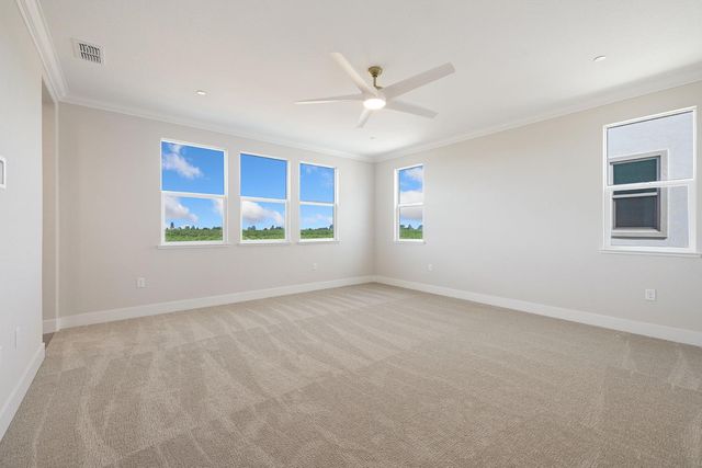 727 E Chelsea St, Lodi, CA 95242