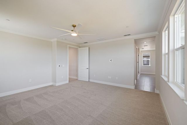 727 E Chelsea St, Lodi, CA 95242