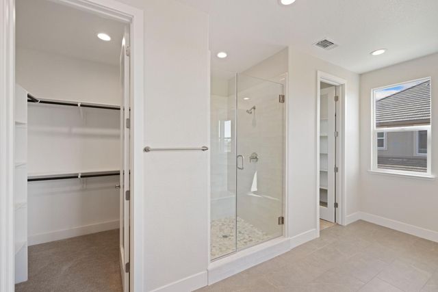 727 E Chelsea St, Lodi, CA 95242