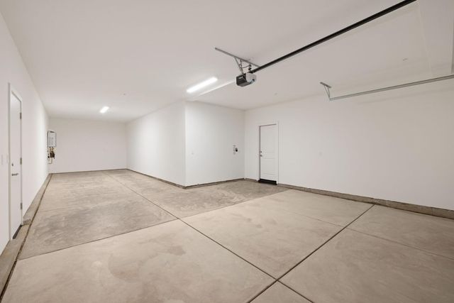 727 E Chelsea St, Lodi, CA 95242