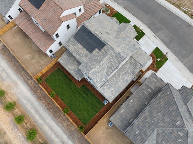 727 E Chelsea St, Lodi, CA 95242