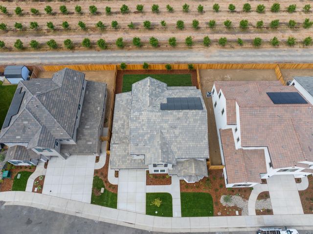 727 E Chelsea St, Lodi, CA 95242