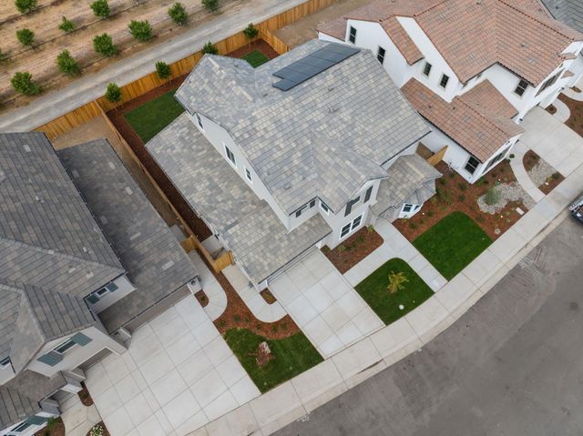 727 E Chelsea St, Lodi, CA 95242