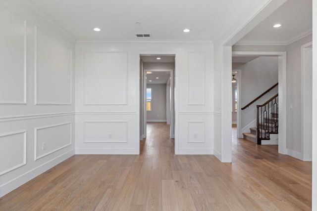 727 E Chelsea St, Lodi, CA 95242