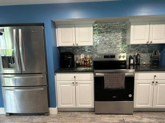 15471 Whitaker Road, Fenton Charter Township, MI 48451