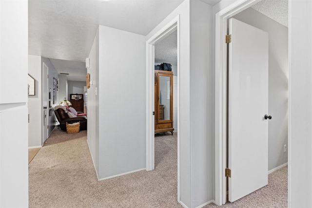 412 Tioga Dr, Lodi, CA 95242