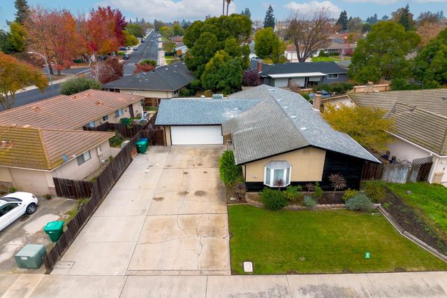 412 Tioga Dr, Lodi, CA 95242