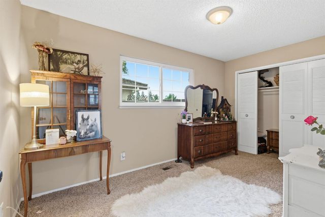 412 Tioga Dr, Lodi, CA 95242