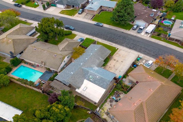 412 Tioga Dr, Lodi, CA 95242