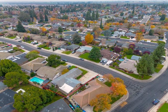 412 Tioga Dr, Lodi, CA 95242
