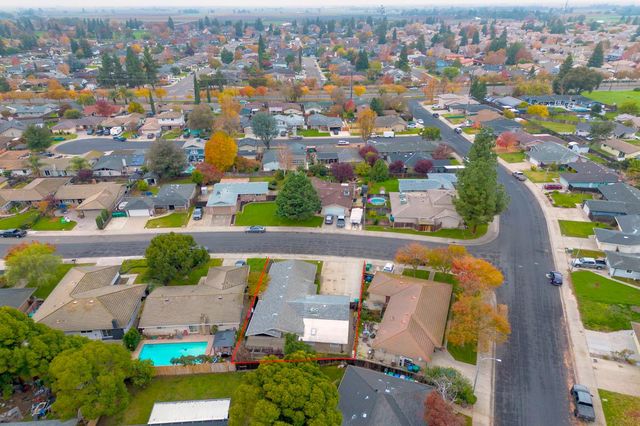 412 Tioga Dr, Lodi, CA 95242
