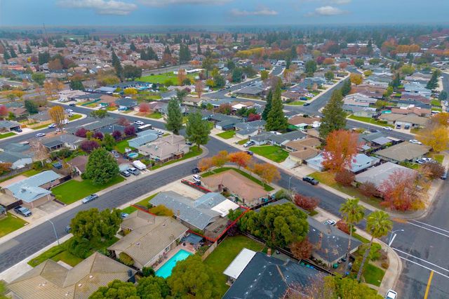 412 Tioga Dr, Lodi, CA 95242